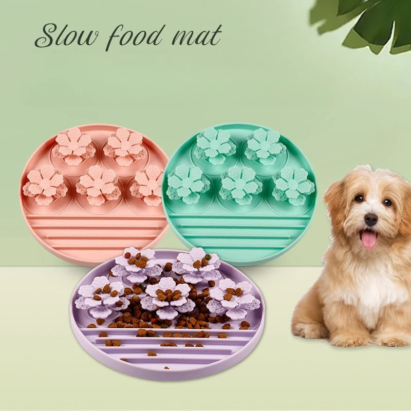 1pc Dog Licking MATS Round Pet Slow Food MATS Silicone Suction Cups Dog Food Sniffing MATS Cat Feeding Basins Slow Food Placemat