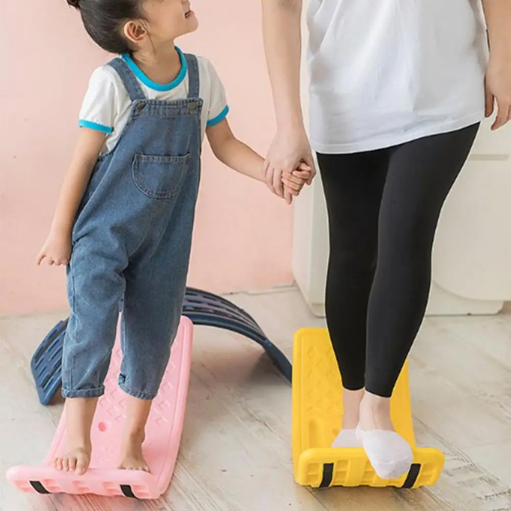 Kids’ Twisting Balance Board