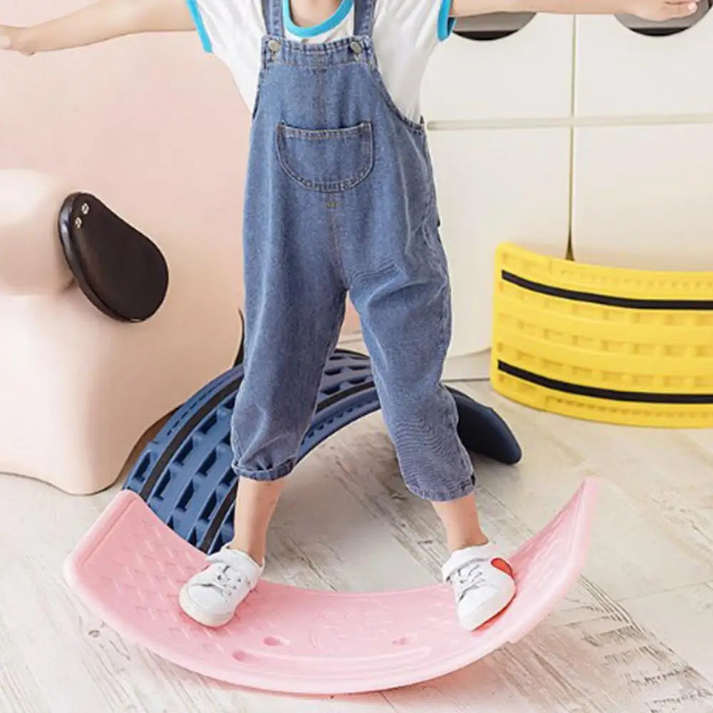 Kids’ Twisting Balance Board